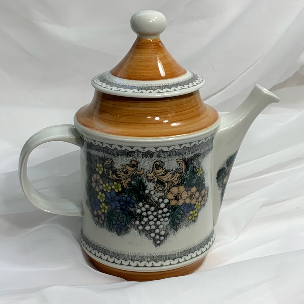 Vintage 1970s Goebel Oeslauer Manufaktur Coffee Pot, made in Bavaria